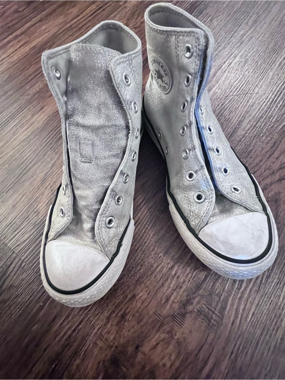 Silver converse kids 4.5